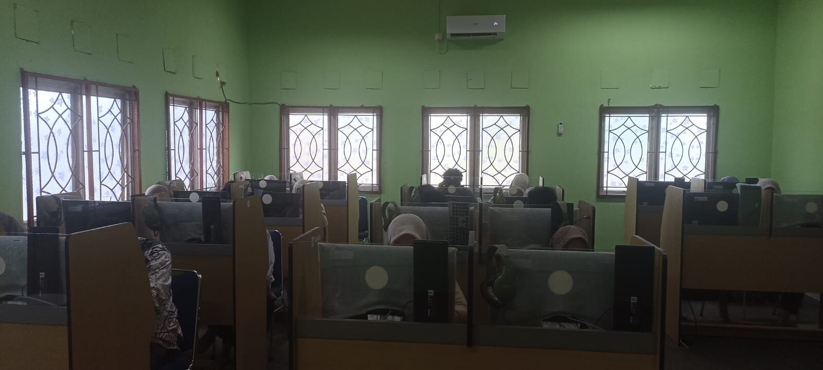Minggu Pertama Februari 2026 Dilaksanakan Ujian Kompetensi Bahasa Inggris