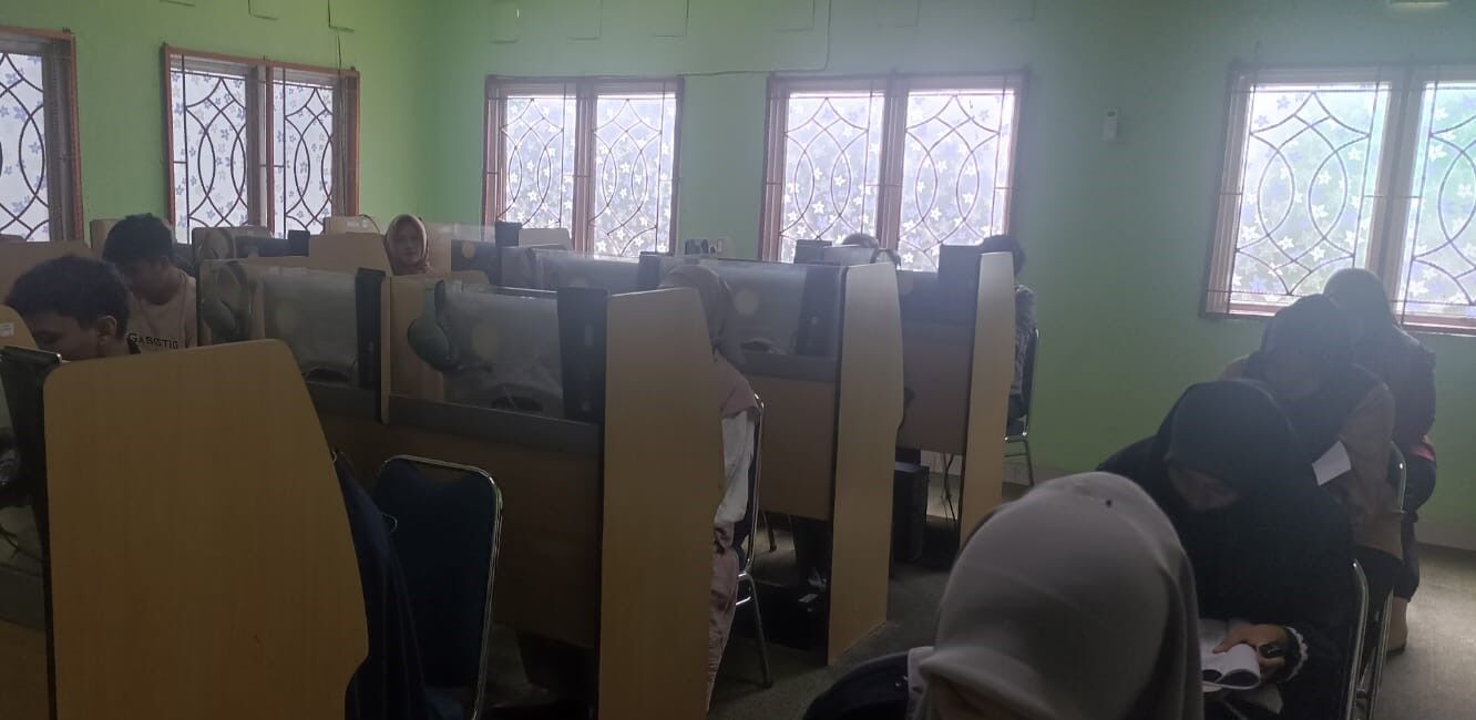 Pelaksanaan Ujian Kompetensi Bahasa Inggris Bertempat di Laboratorium Bahasa UPT Bahasa IAIN SAS Bangka Belitung