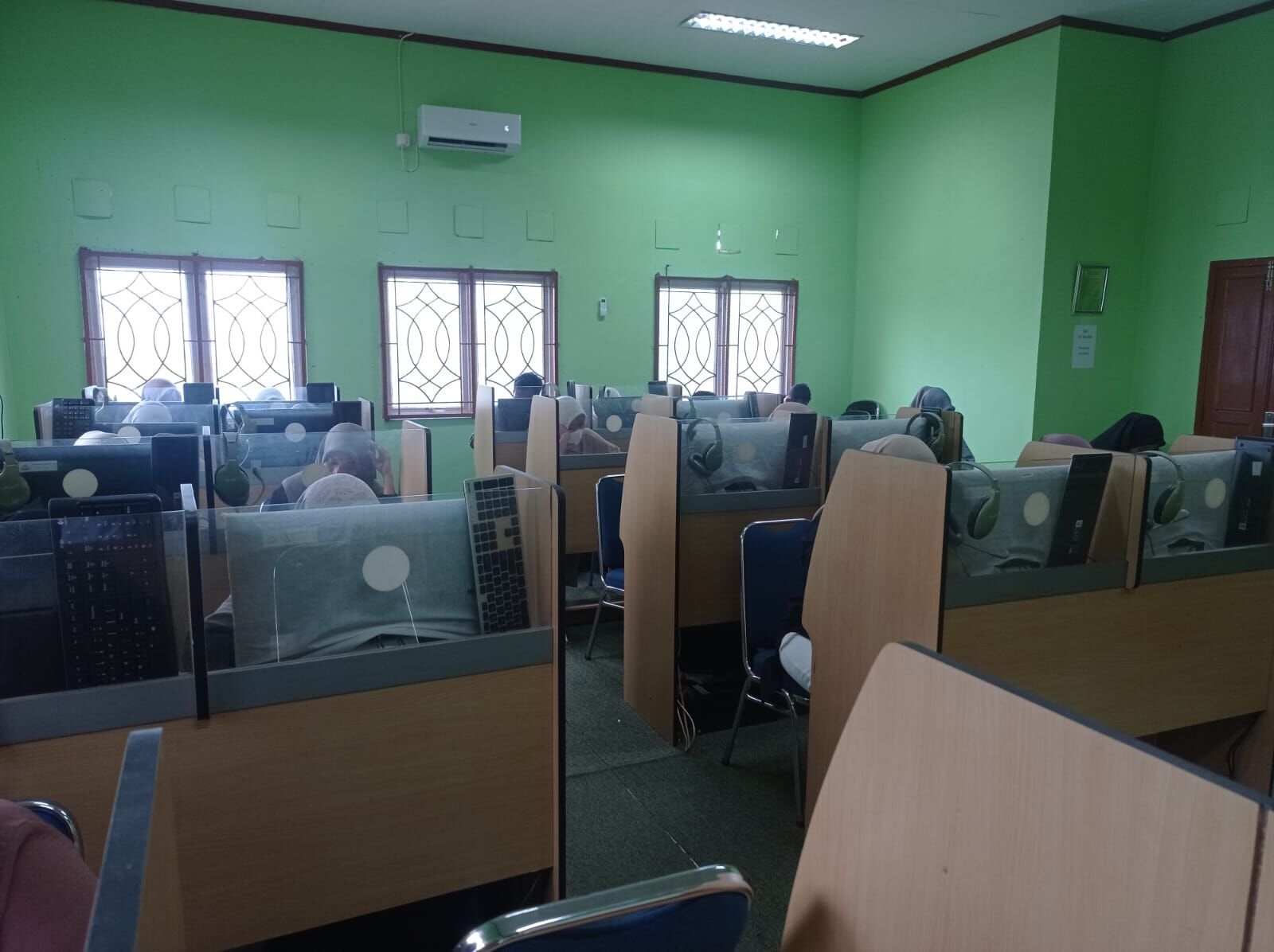 Pelaksanaan Ujian Kompetensi Bahasa Inggris di Akhir Bulan Novemver