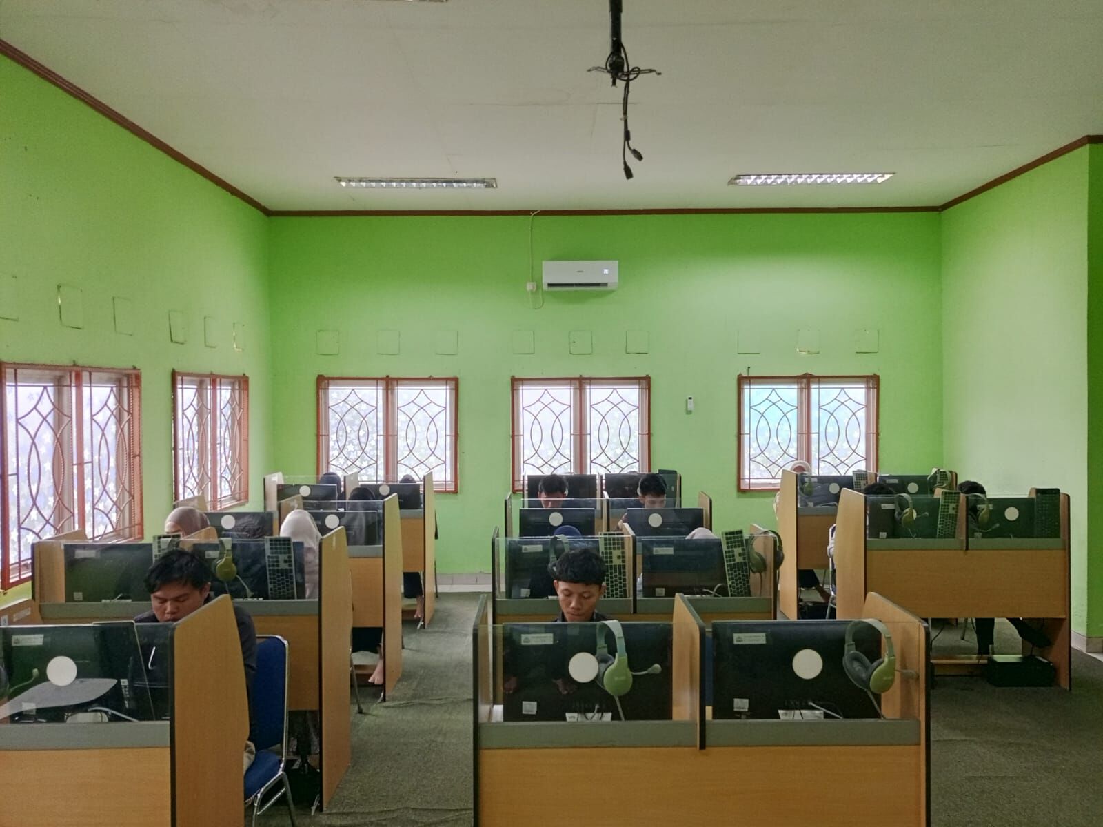 Pelaksanaan Ujian Kompetensi Bahasa Inggris Minggu 3 dan 4 Bulan  Oktober 2026