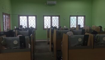 Pelaksanaan Ujian Kompetensi Bahasa Inggris 25 November 2025