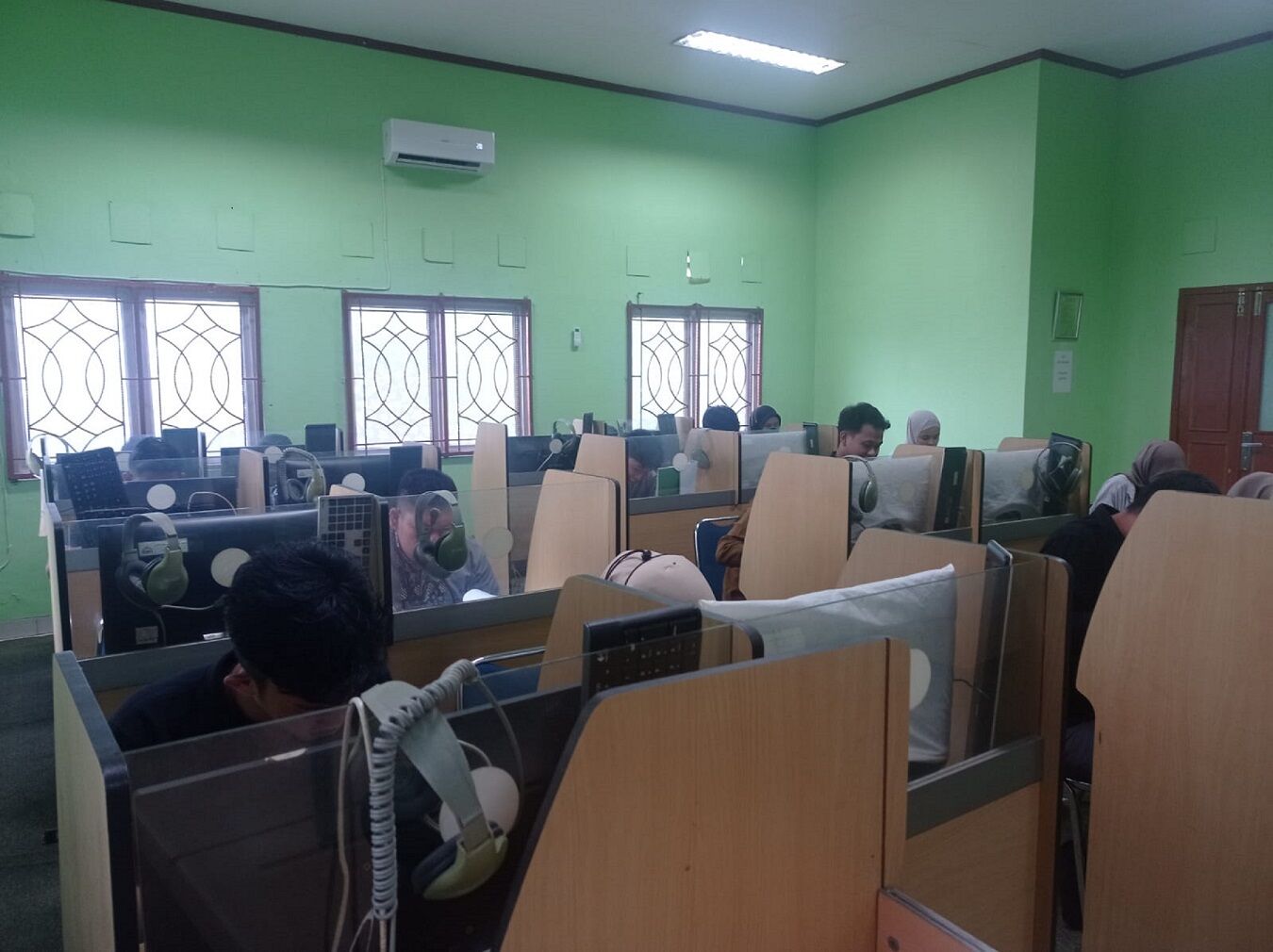 Ujian Kompetensi Bahasa Inggris Di Pertengahan Bulan Oktober Tahun 2024