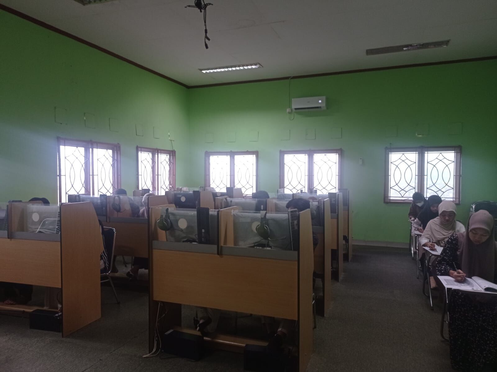 Ujian Kompetensi Bahasa Inggris di Unit Pelaksana Teknis Bahasa di Bulan Ramadahn